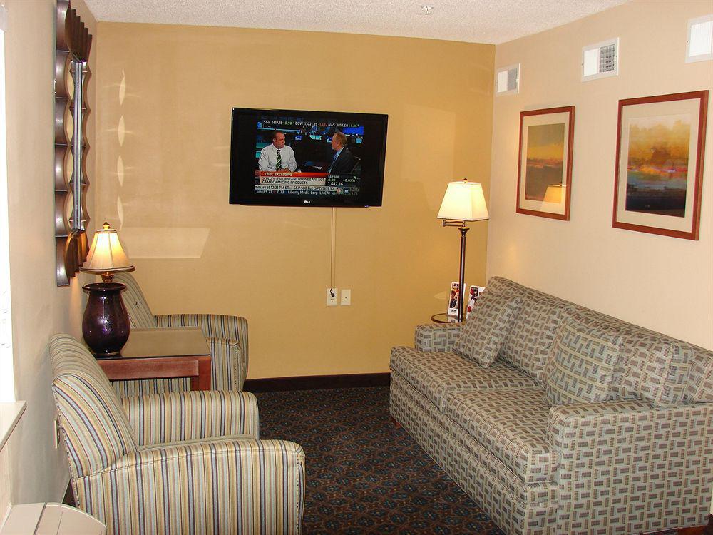 Candlewood Suites Raleigh Crabtree By Ihg Kültér fotó